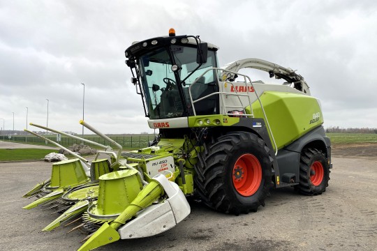 Naudotas Claas Jaguar 840 smulkintuvas