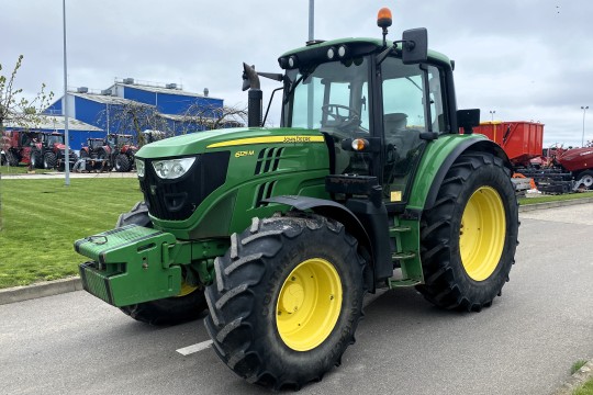 Naudotas John Deere 6125M traktorius