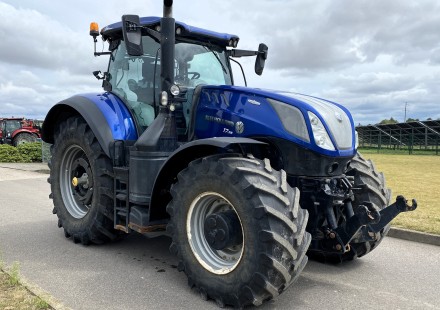 Naudotas New Holland T7.315 AC traktorius