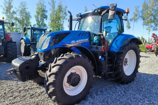 New Holland T 7.230