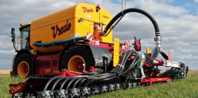 Vredo srutų įterpimo įranga